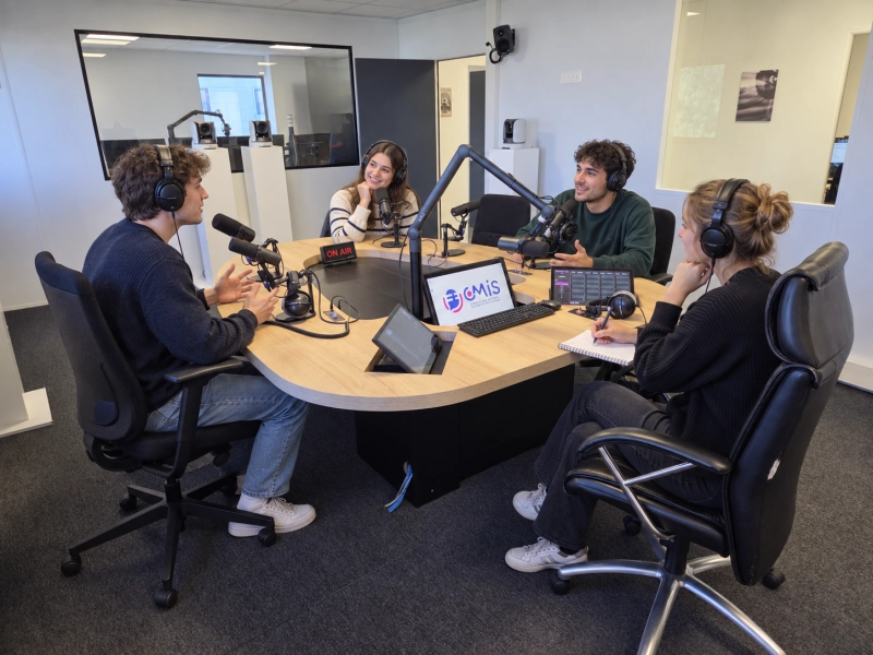Plateau radio, formation Métiers de l'audiovisuel et du multimédia